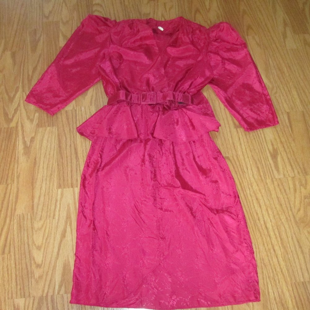 Vintage Candy Apple Red Dress size 13/14 Matching belt